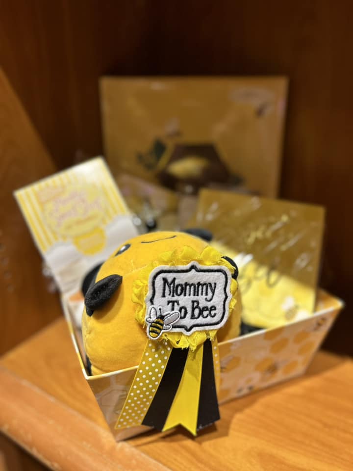 Mommy to BEE!